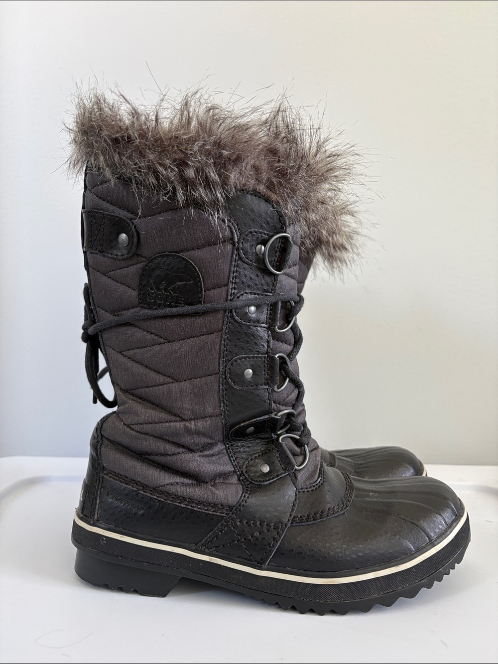 SOREL Tofino II Black Grey Faux Fur Waterproof Winter Snow Boots Size 7